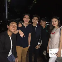 FOTO: Surprise Ulang Tahun Verrel Bramasta Dari Sahabat Dekat