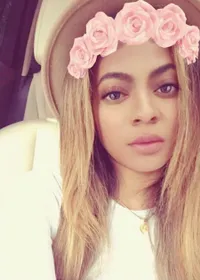 FOTO: Susah Dibedakan, Coba Tebak Mana Foto Beyonce Yang Asli