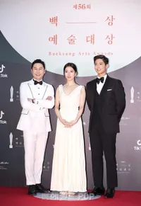 Foto Suzy Bareng Park Bo Gum di Red Carpet Baeksang Awards, Sudah Dirindukan Oleh Para Fans