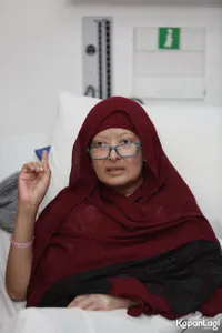 FOTO Tak Sendiri, Yana Zein Dapat Doa & Dukungan Dari Rekan Seleb