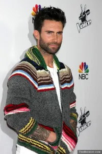 [FOTO] Terlahir Kaya, Artis-Artis Ini Dibesarkan di Mansion Mewah