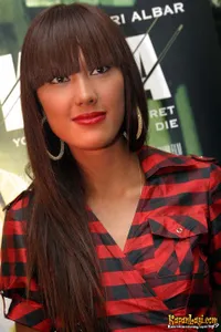 FOTO: Tubuh Penuh Tato Dayak, Ini Kehidupan Modelling Fahrani