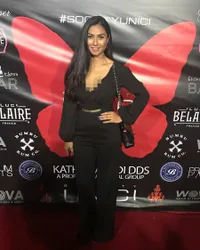 FOTO: Uli Auliani Syuting di Amerika, Ketemu Priyanka Chopra