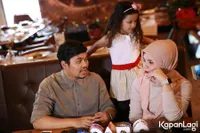 FOTO: Ultah ke-40, Indra Bekti Dapat Kejutan Dari Istri & Sahabat