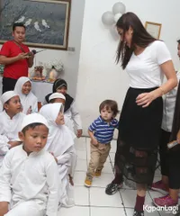 FOTO: Ultah Semarak Anak Jedar di Panti, Penuh Dekorasi Lucu!
