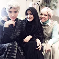 FOTO: Umi Pipik Single Mom Cantik Hebat Yang Bikin Hati Adem