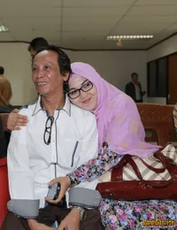 FOTO: Ungkap Nota Keberatan, Mandra Tak Kuasa Tahan Air Mata