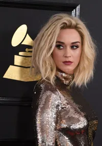 Foto: Unik Tapi Lucu, Ini Dia Koleksi Sepatu Terbaru Katy Perry