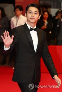 FOTO Wajah Ganteng Mirip Gong Yoo, Aktor Jepang ini Ramai Dibahas