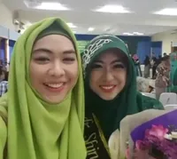 Foto Wisuda Dokter Shindy, Adik Cantik Oki Setiana Dewi