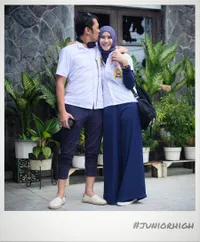FOTO: Zaskia Mecca & Keluarga Jadi Anak SMP, Kompak dan Kocak