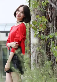Fresh & Fashionable Saat Yoona Pemotretan Dengan Rambut Baru