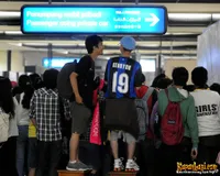 Fans SMTOWN Yang Menunggu di Bandara Soekarno Hatta