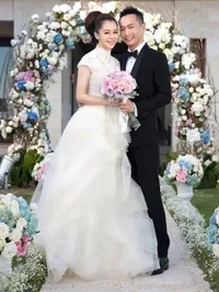 Foto-Foto Cantik dan Romantis Pernikahan Vivian Hsu di Bali