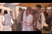 Foto-Foto Film DI BAWAH LINDUNGAN KABAH