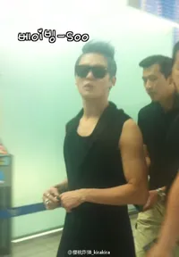 Foto-Foto Junsu JYJ di Bandara Incheon - Menuju Indonesia