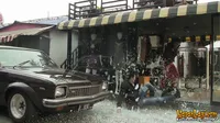 Foto-Foto PEREMPUAN-PEREMPUAN LIAR