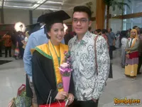 Foto-Foto Wisuda Sarjana Tya Ariestya