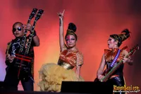 Foto Aksi Berani Kotak di Konser Karya Anak Bangsa