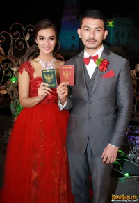 Foto Atiqah Hasiholan dan Rio Dewanto Resmi Menikah