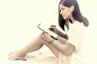 Foto Film HANYA ISYARAT - RECTOVERSO