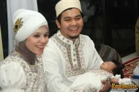 Foto Indra Bekti Gelar Akikah Sang Anak