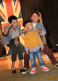 Foto Indy Barends dan Keluarga di Senayan City