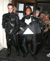 Foto Kostum Halloween Batman ala Liam Payne One Direction