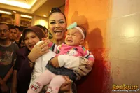 Foto Momen Bahagia Denada Bersama Ibu dan Anaknya