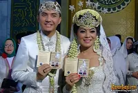 Foto Pernikahan Omesh dan Dian Ayu