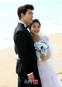 Foto Pernikahan Virtual Romantis Taecyeon 2PM di WGM