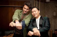 Foto PSY di MTV VMA - Dengan The Wanted dan John Mayer