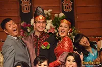 Foto Resepsi Pernikahan Astrid Tiar dan Reinaldi