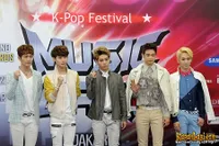 Foto SHINee di Preskon Music Bank Jakarta