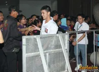 Foto SMASH Berseragam SMA di HUT SCTV ke-22