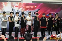 Foto Super Junior di Preskon Music Bank Jakarta