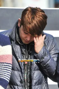 Foto Super Junior Iringi Keberangkatan Leeteuk Wajib Militer