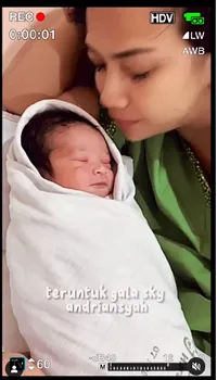 Gala Sky Rayakan Ultah ke-3, Nenek Unggah Foto Kenangan Bareng Vanessa Angel dan Bibi Ardiansyah yang Bikin Mewek