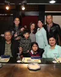 Galeri Foto Keluarga Besar SBY, Lengkap Ada Anak Cucu Menantu