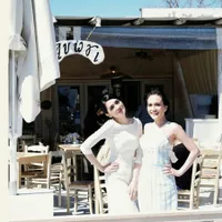 Galeri Liburan Duo Ibu Muda Cantik Shandy Aulia & Angel Karamoy
