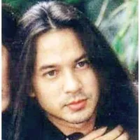 Ganteng Blasteran Indonesia Jerman, 8 Potret Lawas Ari Wibowo Disebut Netizen Mirip Keanu Reeves Versi Indonesia