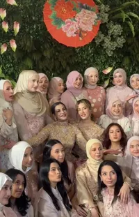 Gara-gara Foto Lebaran, Tasyi Athasyia dan Selvi Salavia Berseteru di Medsos