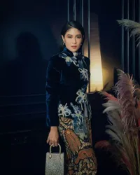 Gaya Artis Indonesia di Busan International Film Festival 2023, Dian Sastro dan Reza Rahadian Bagai Bangsawan Jawa