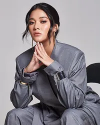 Gaya Cantik Naysila Mirdad, Dikabarkan Jadi Mualaf dan Jalani Puasa Ramadan