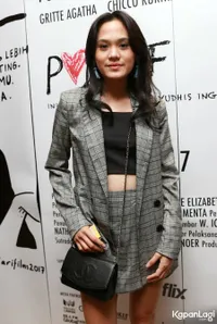 Gaya Cantik Sheryl Sheinafia di Premiere POSESIF, Bisa Dicontek!