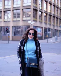 Gaya Fashion Benny Janah, Asisten Hotman Paris Hutapea yang Chic