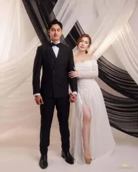 Gaya Felicya Angelista saat Photoshoot Keluarga, Tampil Elegan Bareng Dua Putrinya