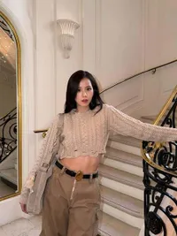 Gaya Kasual Jisoo BLACKPINK Usai Hadiri Dior Autumn Winter 2026-2027 Show