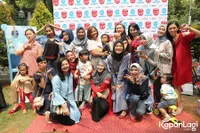 Gaya Kompak Seleb dan Anak Hadir di Grand Launching Brand Mainan