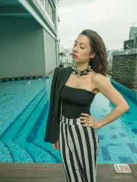 Gaya OOTD Jennifer Bachdim, Stylish dan Fashionable Abis